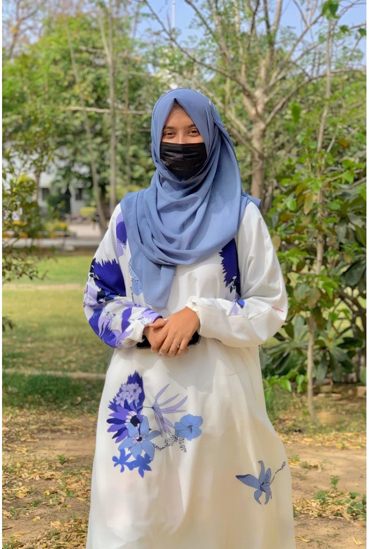Zoha Niaz (2)